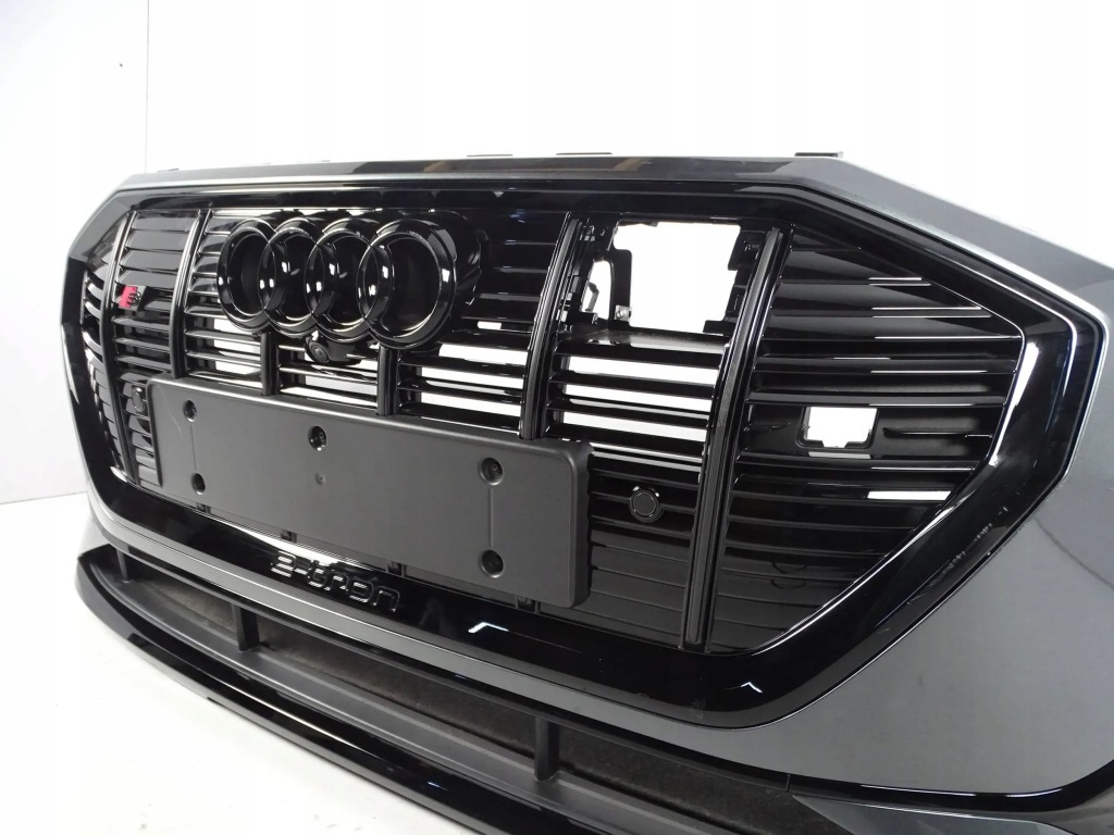 фото №6, Бампер перед передній audi e-tron 4ke s-line