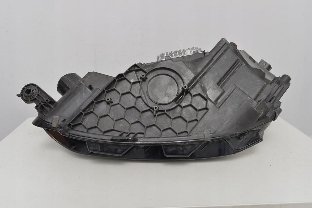 Audi a5 8w6 рестайлінг  фара правий full led 8w6941040 Доставка