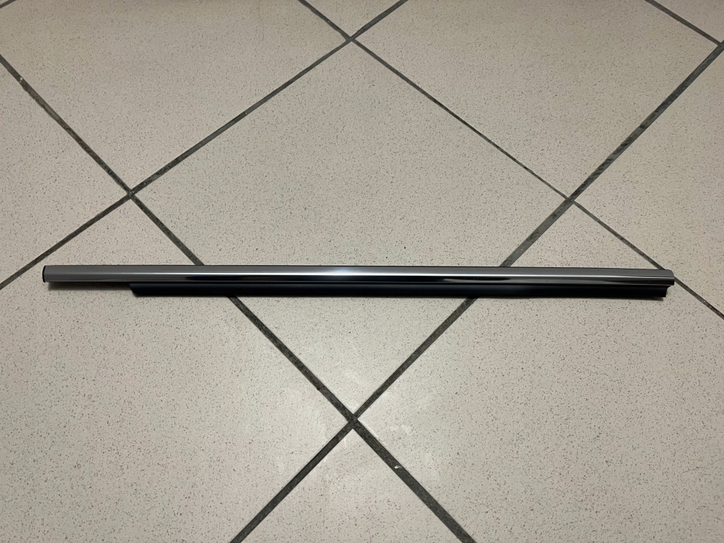 фото №1, Молдинг уплотнитель стекло дверь прокладка lexus ct200h ct 200