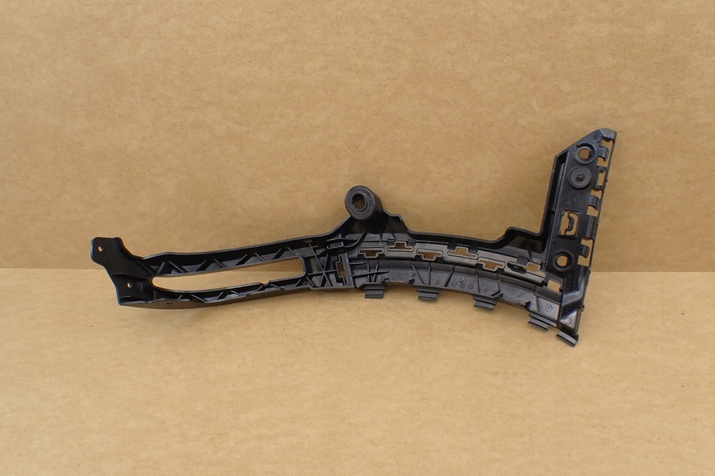 фото №11, Mercedes glb x247 2019- напрямна кронштейн бампера лівий задня a2478850800 lh