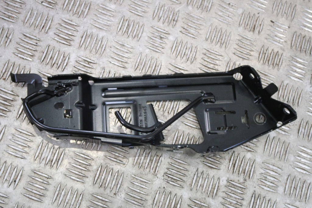 Купить Воздуховод поперечина lamborghini urus 4m8857792a