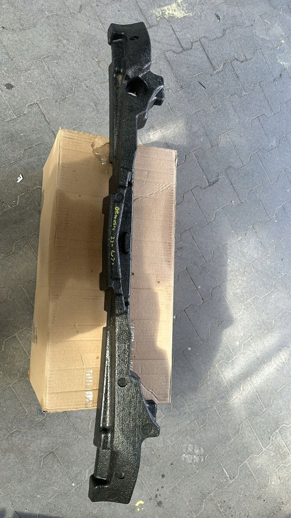 фото №1, Hyundai genesis 2022- абсорбер бампера перед