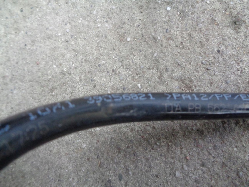 Шланг дроти пального opel astra v 5 k універсал 1.6 t turbo 2015- 39093339 Недорого