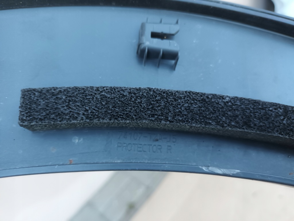 фото №9, Молдинг передня права honda jazz crosstar перед