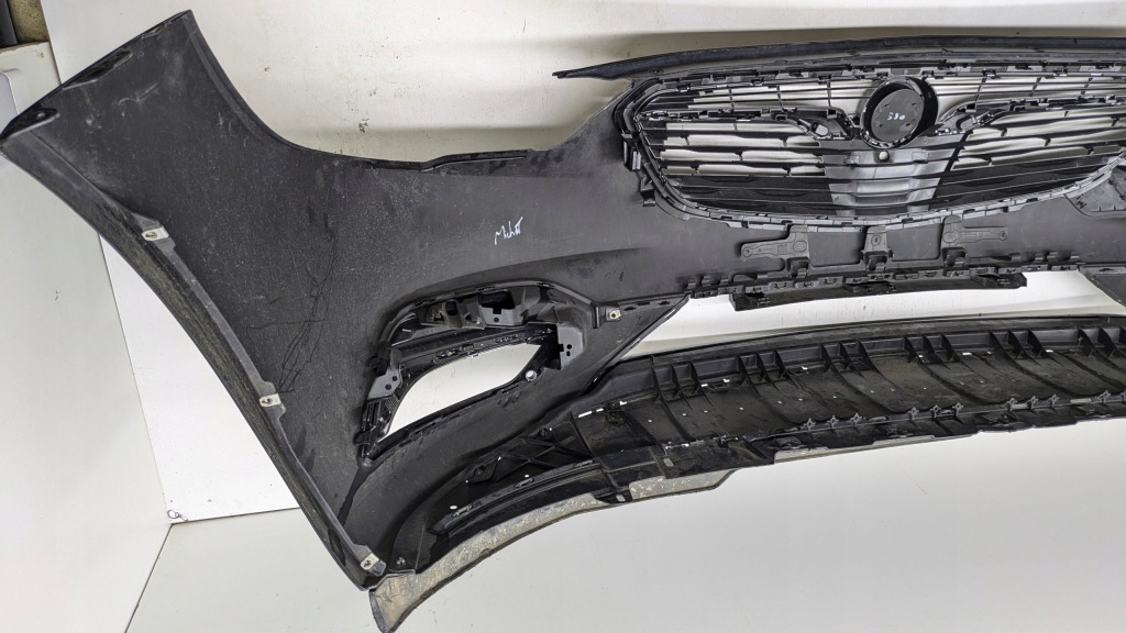 Бампер передній opel insignia b 2017-2020 Оригінал