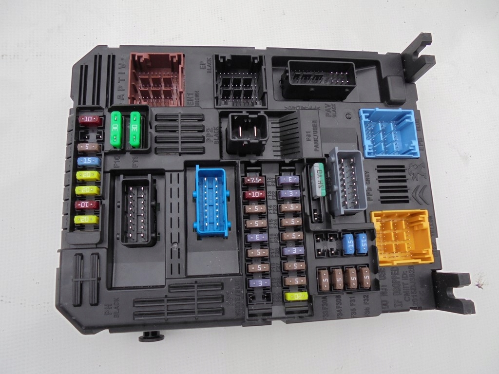 фото №7, Модуль коробка предохранителей bsi citroen e-c4 c4 3 iii 23r. 9832880380