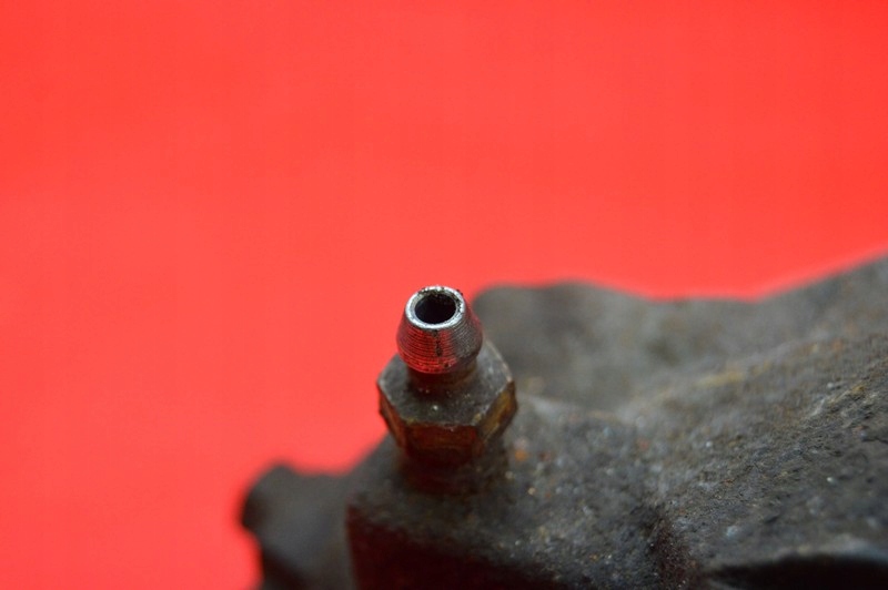 фото №7, Суппорт тормозной правый перед skoda citigo 1.0 mpi