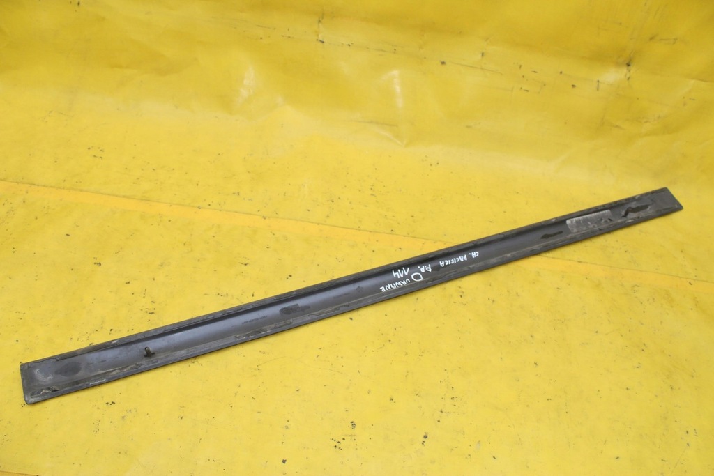 фото №5, Молдинг двері правий перед pacifica i