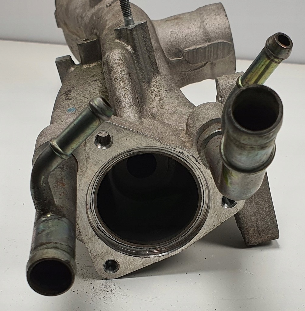 фото №5, Корпус термостата hyundai genesis coupe 3.8 v6