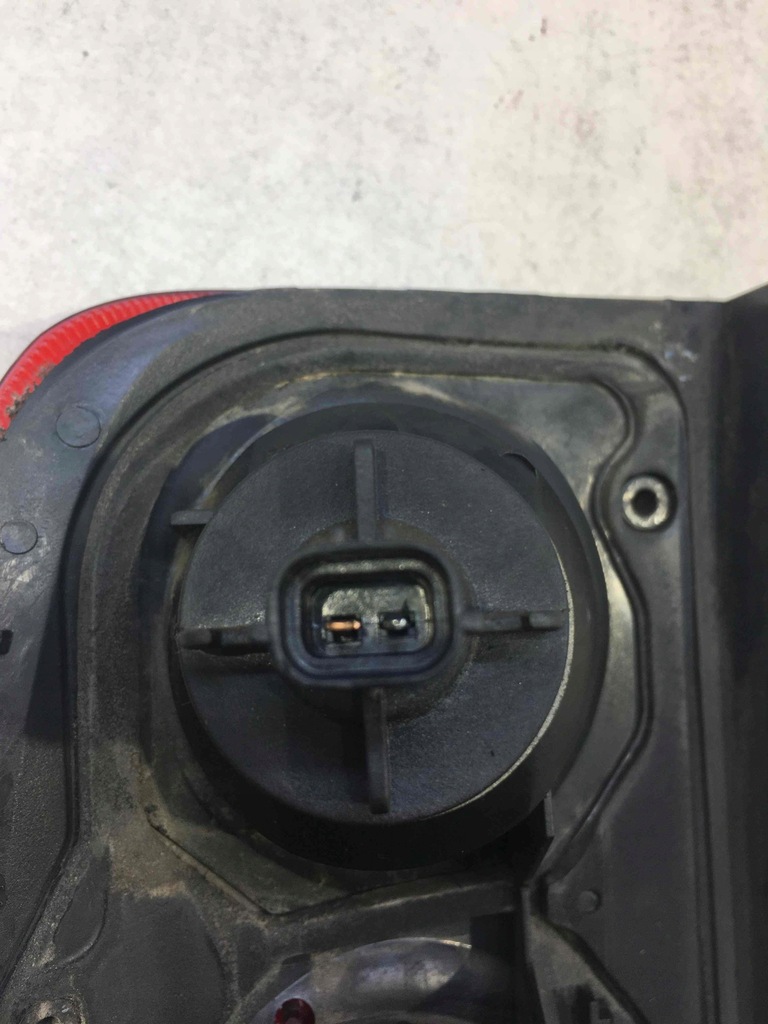 фото №7, Лампа правий задня land rover freelander amr4003