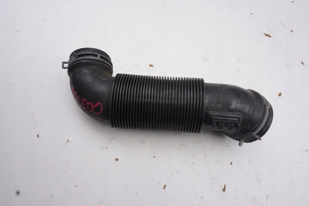 фото №1, Труба шланг 6c0129684 seat toledo iv 4 1.6 tdi