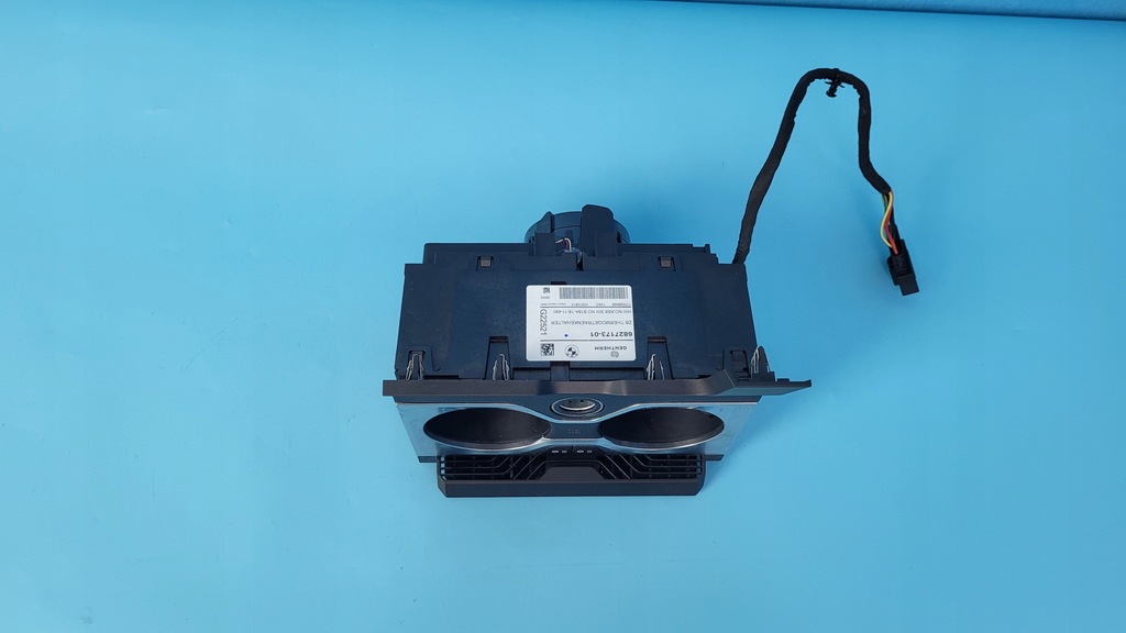 фото №12, Bmw x6 iii g06 21r подстаканник кронштейн термический na напитки 6827173