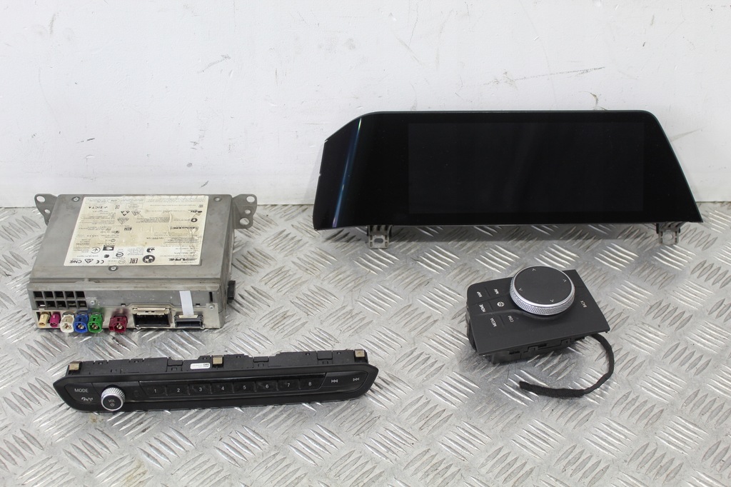 фото №1, Навигация радио дисплей bmw 3 g20 g21