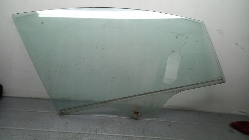 фото №1, Стекло правая перед mazda 5 06r van