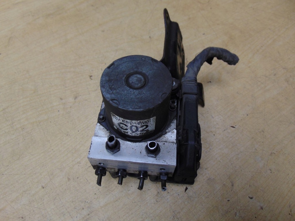 Насос abs блок управления hyundai santa 2 2.2d 58910-2b850 Оригинал