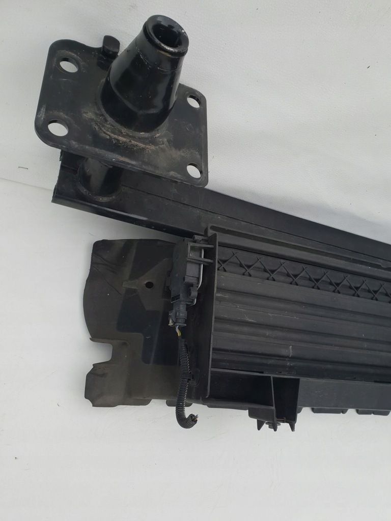 фото №8, Peugeot 3008 i балка жалюзі pod бампер перед