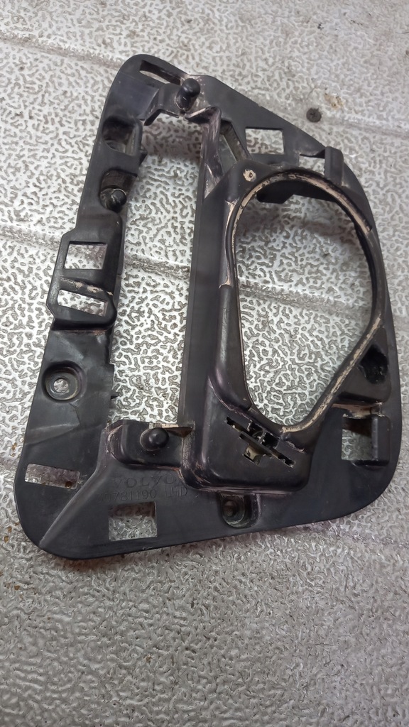 фото №4, Кронштейн радио volvo xc60 30781190