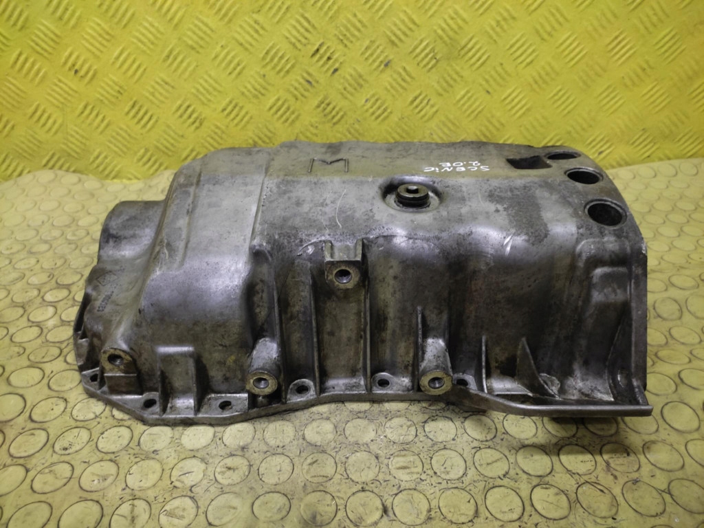 Renault scenic 1 2.0 поддон поддон масляная 8200066133 Киев