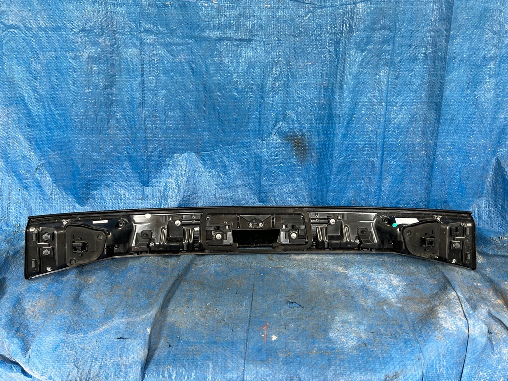 фото №4, Vw taigo накладка накладка задняя led крышка багажника