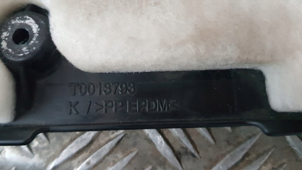 фото №11, Mercedes w211 защита pod бардачок a2116800839