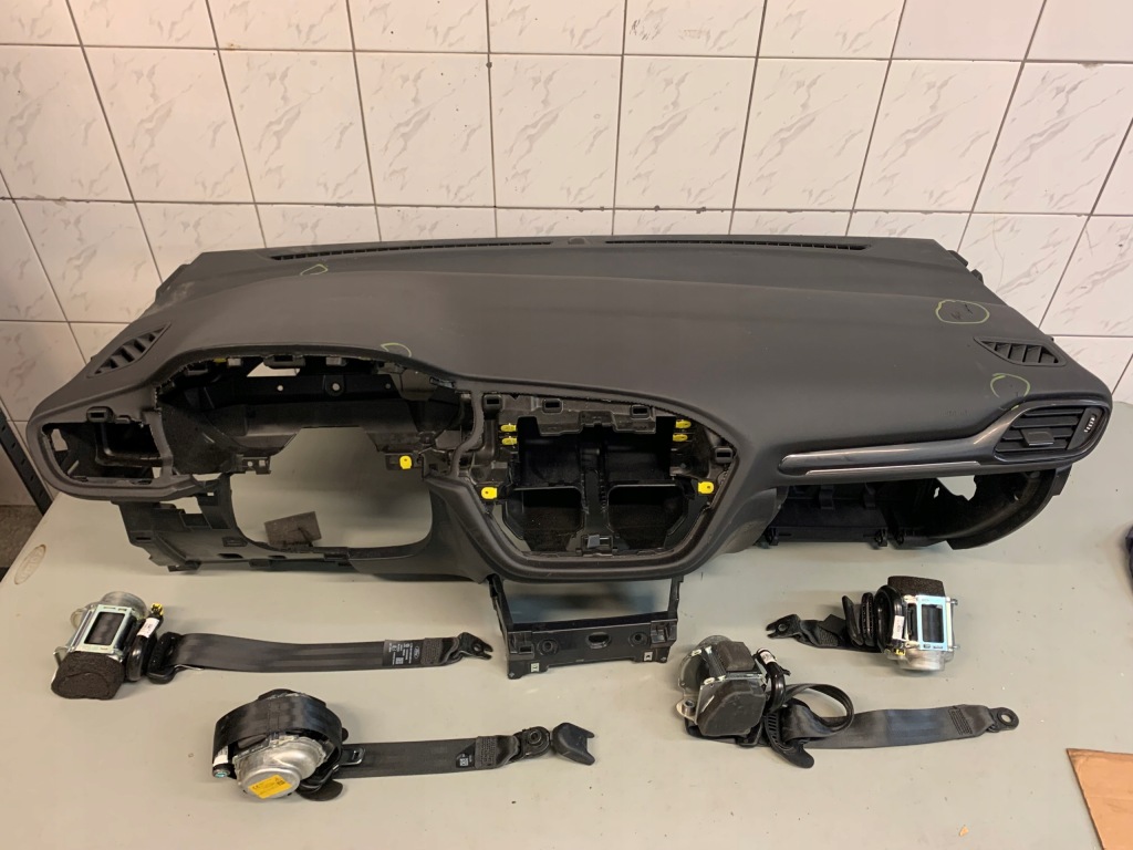 фото №1, Консоль приборная панель ford puma mk2 оригинал комплект демонтаж