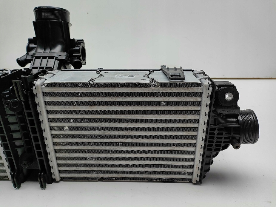 фото №9, Радиатор интеркулер 992145805f porsche 911 992