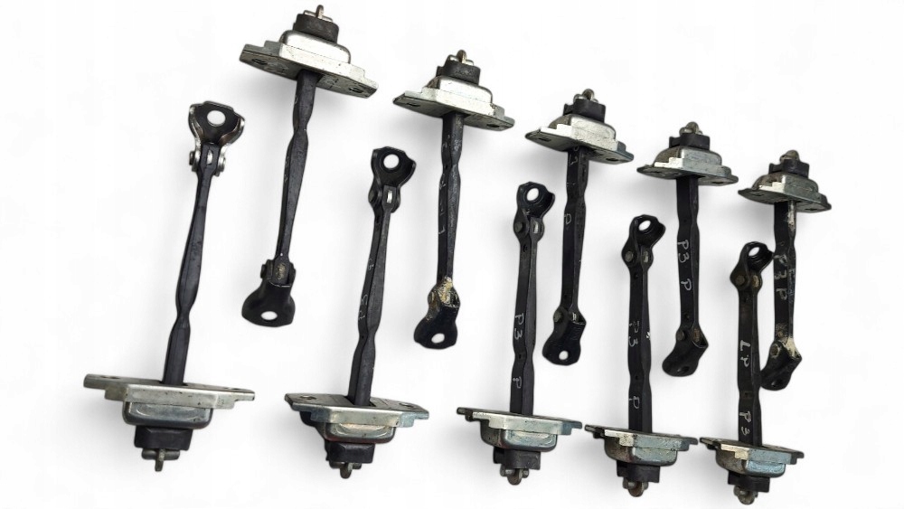 фото №1, Toyota prius 3 iii 09-15 ограничитель дверь передних перед передний