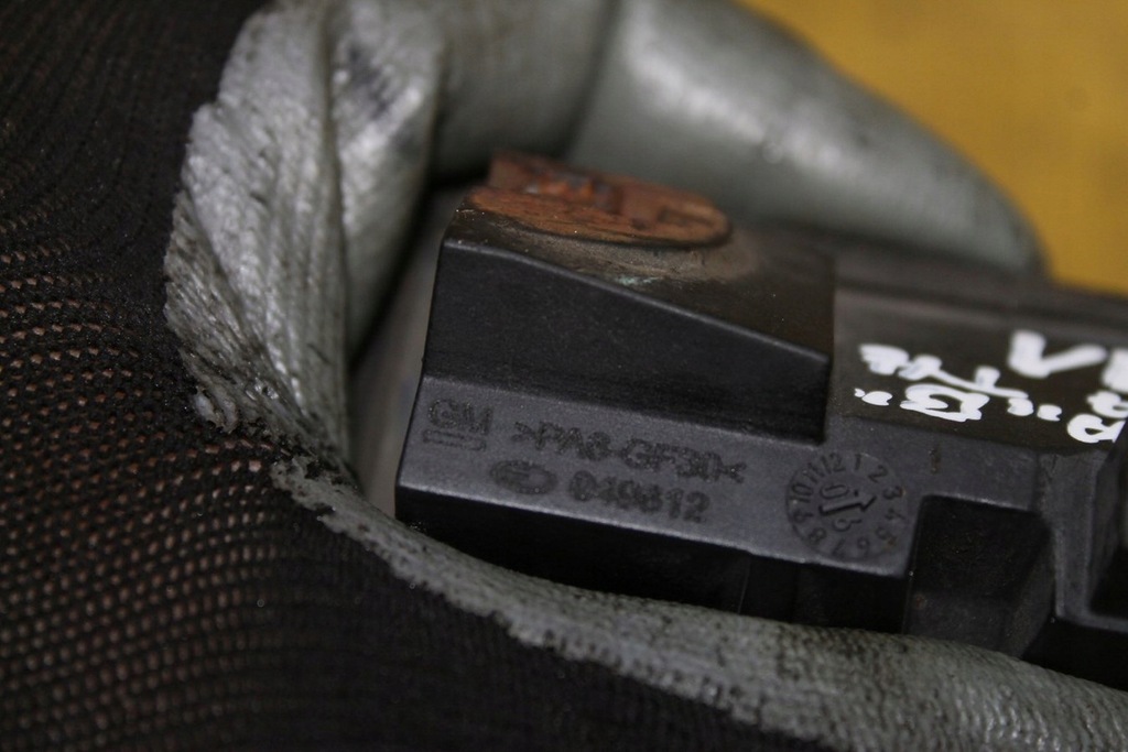 фото №6, Лампа освещение крышки задняя zafira b