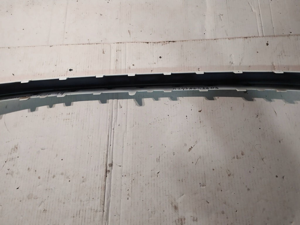 фото №10, Молдинг спойлер бампера перед mercedes eqa h243