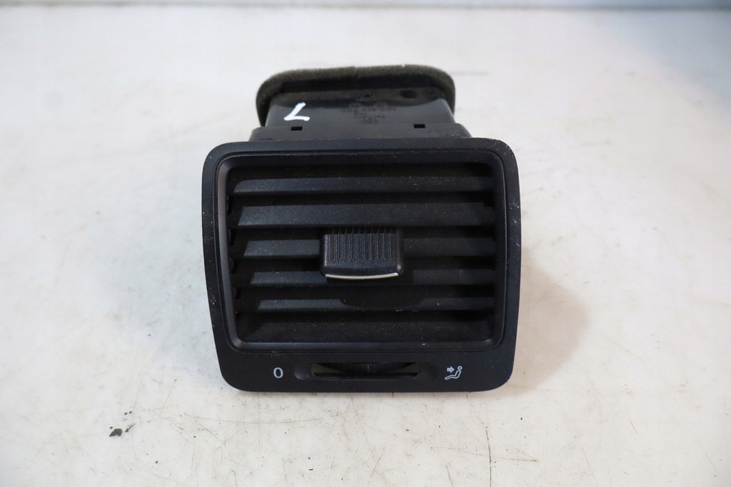 фото №1, Решітка обдув ліва volkswagen golf v