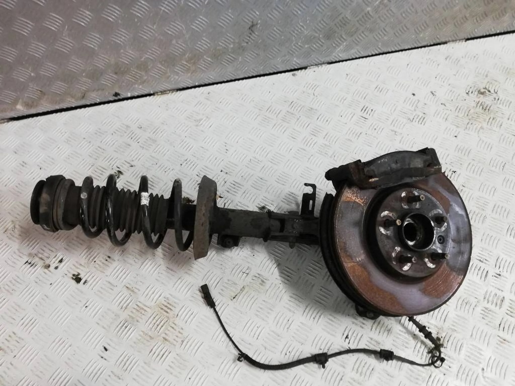 фото №1, Opel zafira c 1.4t mcperson поворотный кулак правая