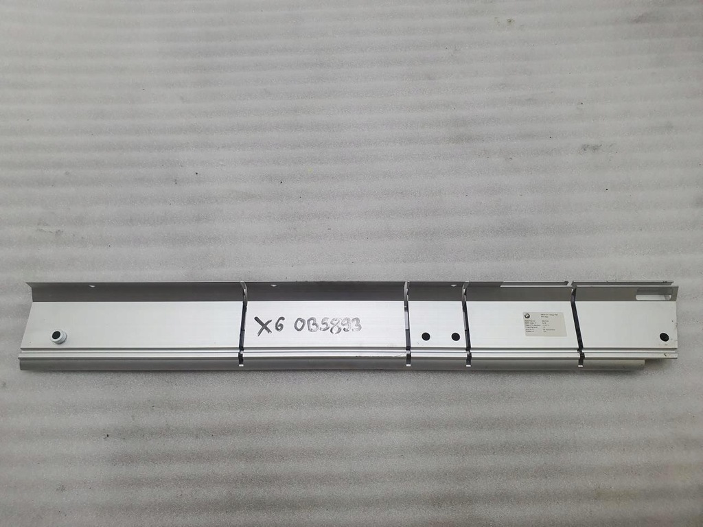 фото №9, Направляющая крепёжная багажника правая 6981044 bmw e71 x6