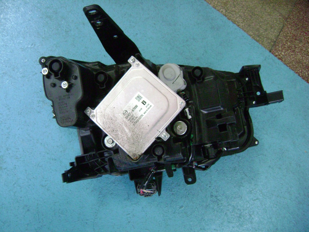 Фара передняя левая mazda cx30 full led Цена