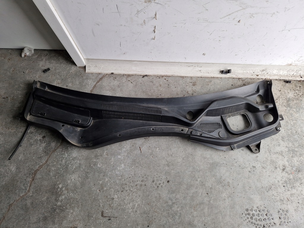 фото №1, Жабо maserati levante 670040250