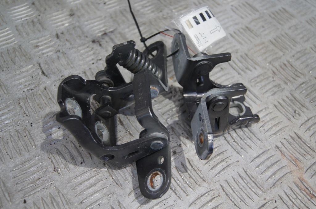 фото №1, Dodge ram 1500 lift 15- петли дверь левых задняя pau