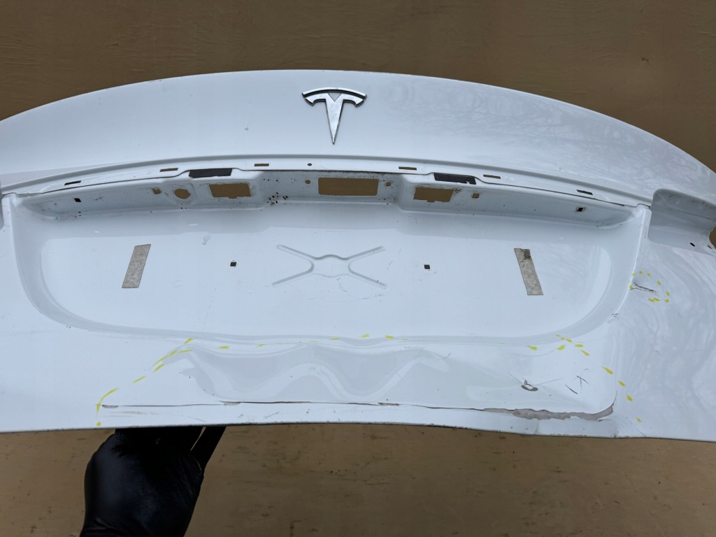 Tesla model x 16r- крышка багажника крышка багажника задний  задняя Недорого