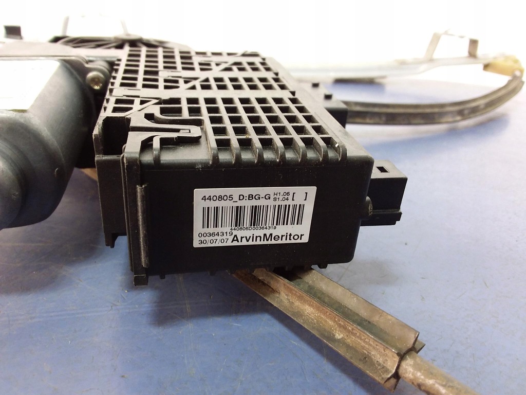 фото №5, Citroen c4 picasso i підйомник скло перед лівий