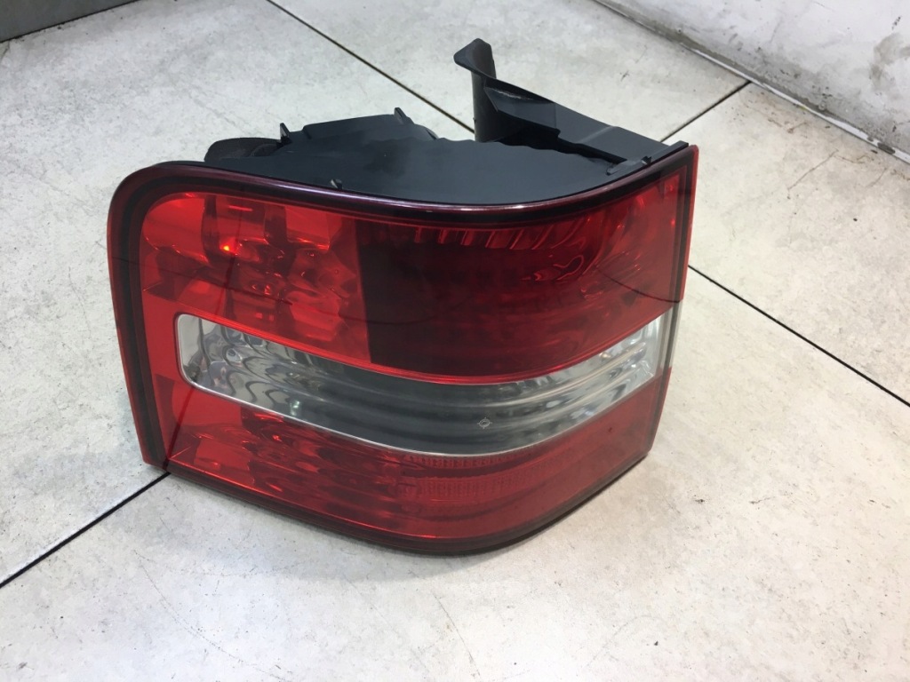 фото №1, Лампа лівий задня fiat stilo kombi 46758989