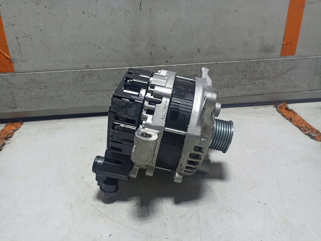 фото №1, Subaru forester v lift генератор 23700ab080 hybrid