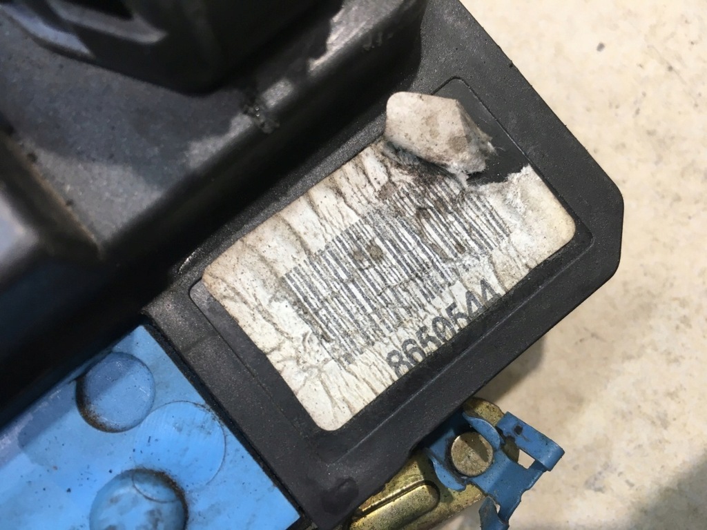 фото №8, Замок дверь левый перед volvo s60 i 8650544 8 pin