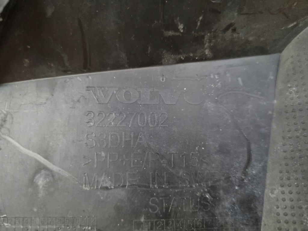 фото №13, Накладка бампера задняя заднего спойлер volvo xc60 ii оригинал 32227002