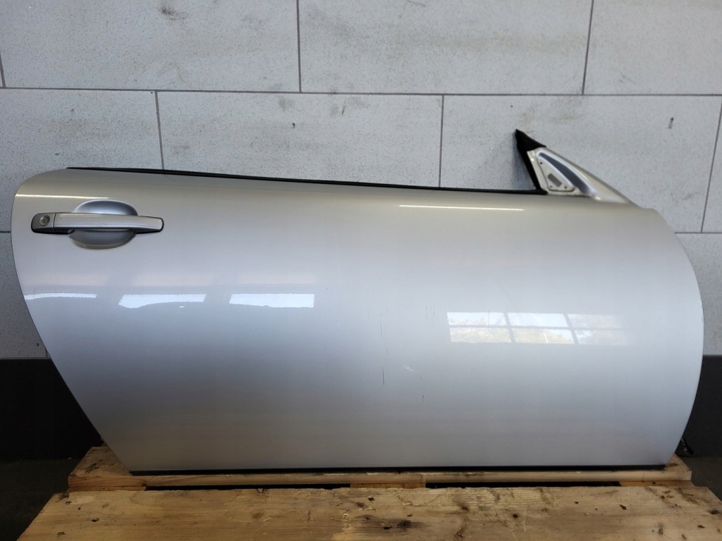 фото №1, Mercedes slk r170 lift дверь правое голый 744