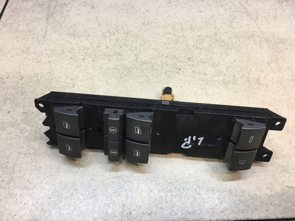 фото №1, Панель вікон лівий перед vw phaeton 3d1959857b