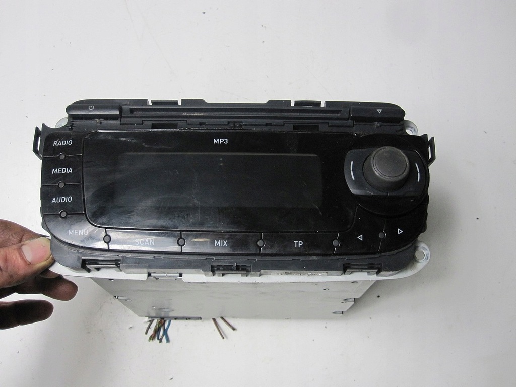 фото №1, Радиопроигрыватель cd mp3 seat ibiza iv 08r
