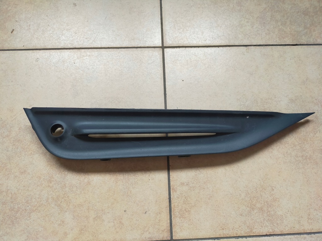 Купити Volvo v60 s60 заглушка накладки w бампер lift права