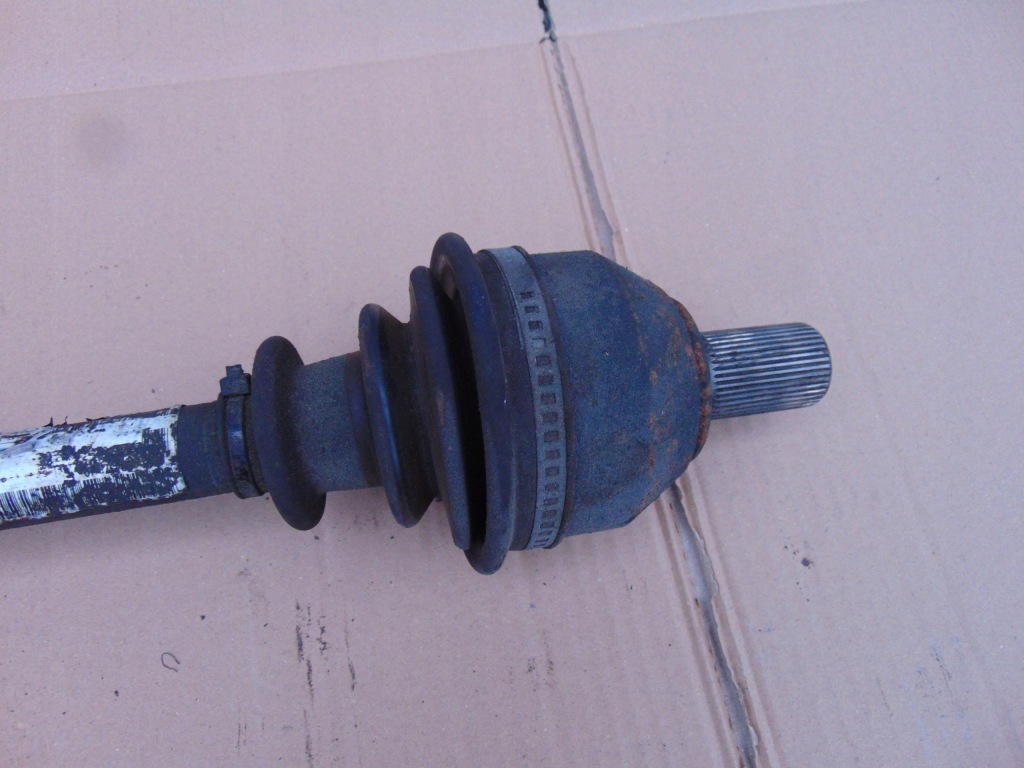 Приводной вал левая ford s-max mk1 рестайлинг  mondeo mk4 рестайлинг  2.0 tdci автоматическая коробка передач powershift Киев