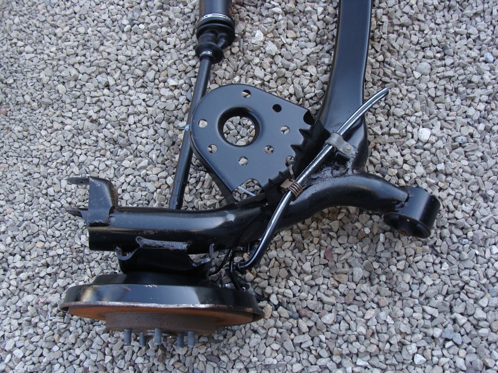 фото №8, Oś балка задняя toyota urban cruiser 4wd 4x4 !!!