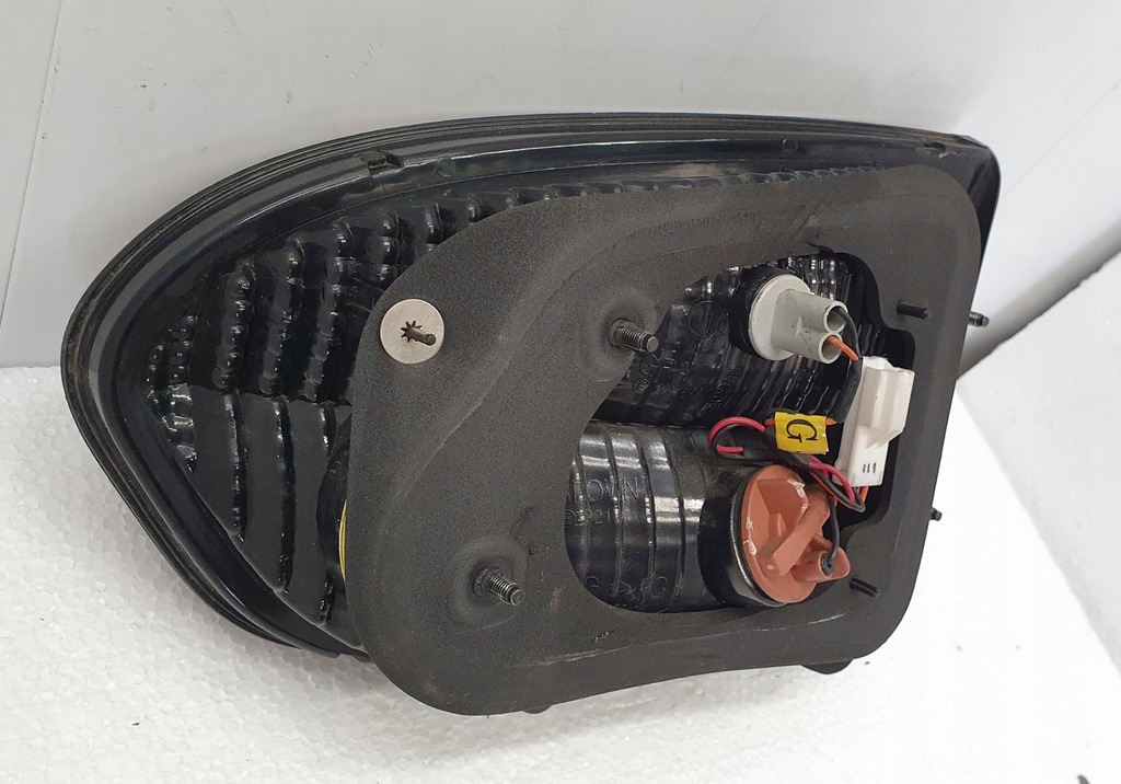 фото №8, Hyundai h-1 starex 05- лампа задняя левая eu оригинал