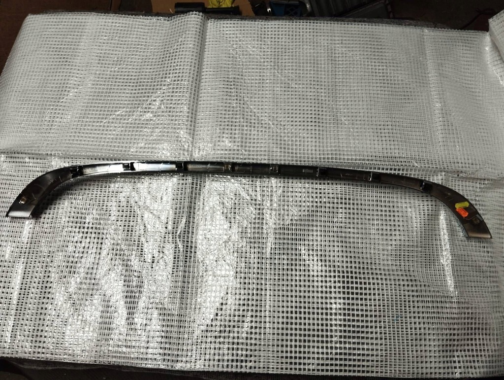 Молдинг капот перед mini r56 7149957 хром с Разборки