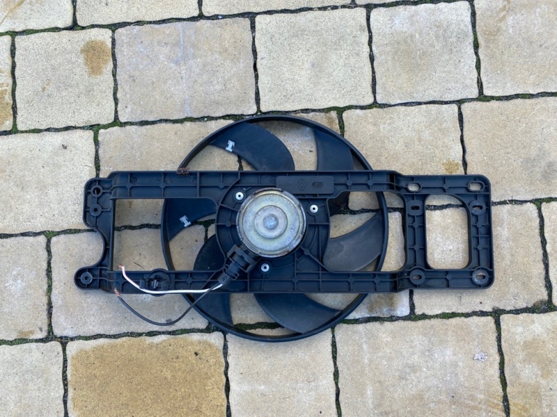 фото №2, Dacia logan i вентилятор корпус